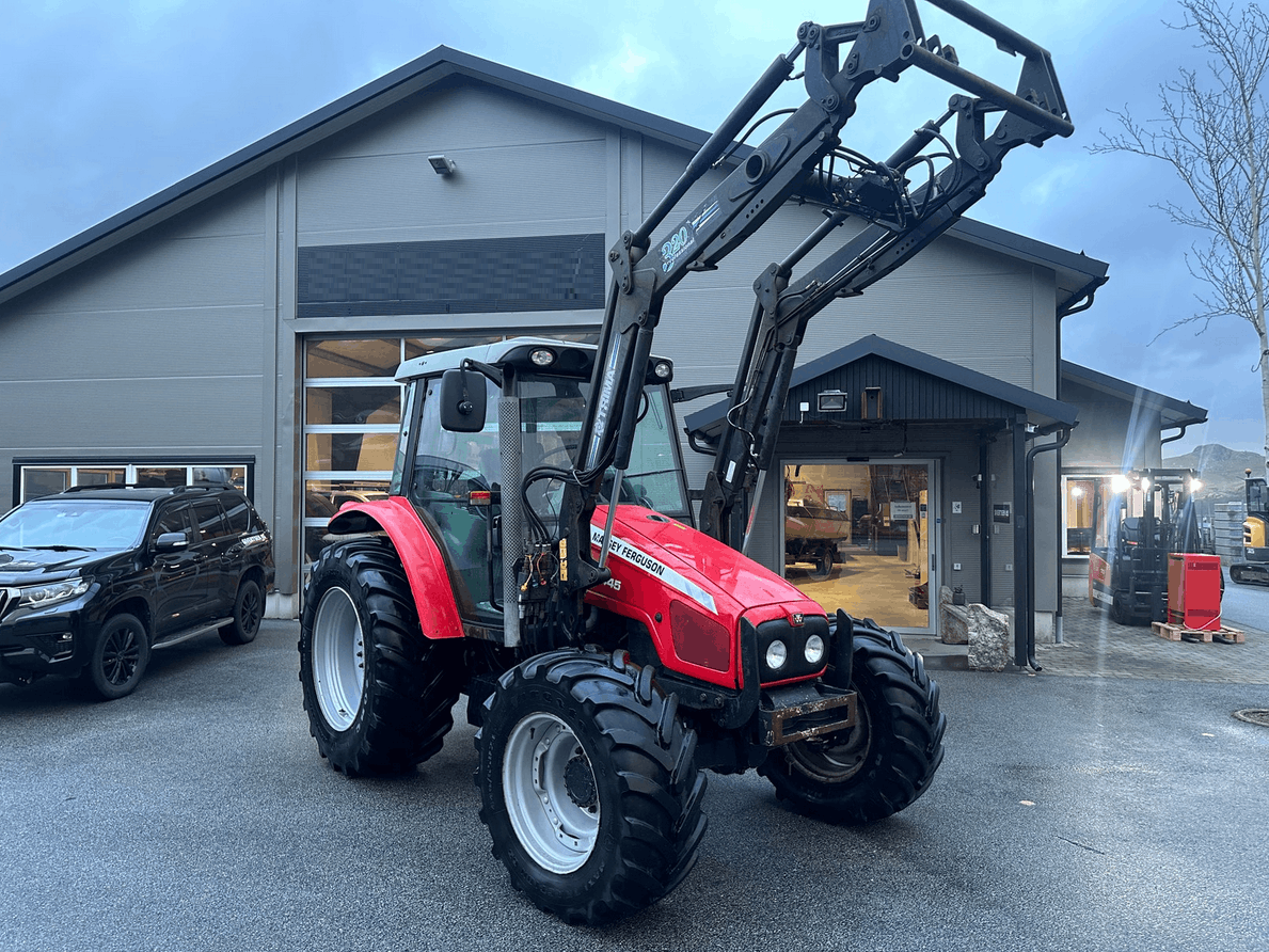 Massey Ferguson 5445